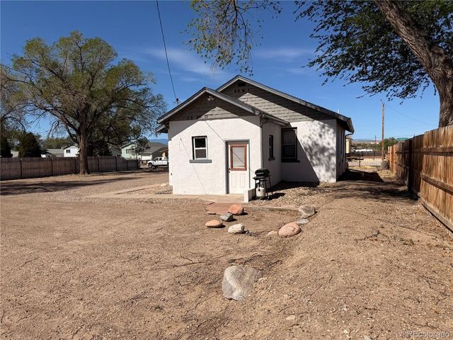 2330 Cheyenne Ave, Pueblo, CO 81003