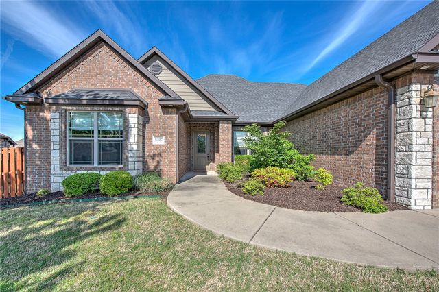 6302 46th Boulevard, Rogers, AR 72758