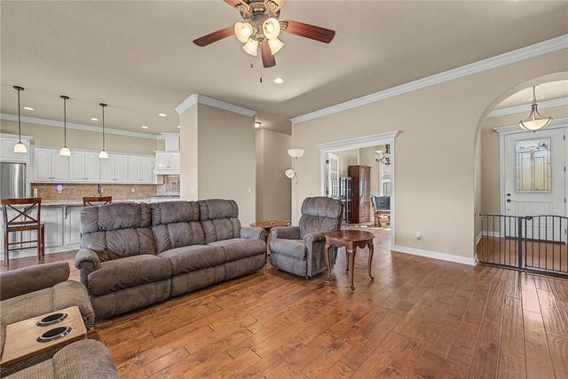 6302 46th Boulevard, Rogers, AR 72758