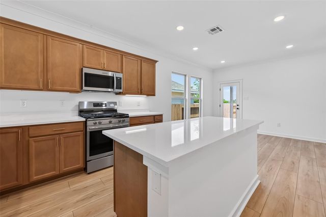 40704 Pessi Road, Magnolia, TX 77354