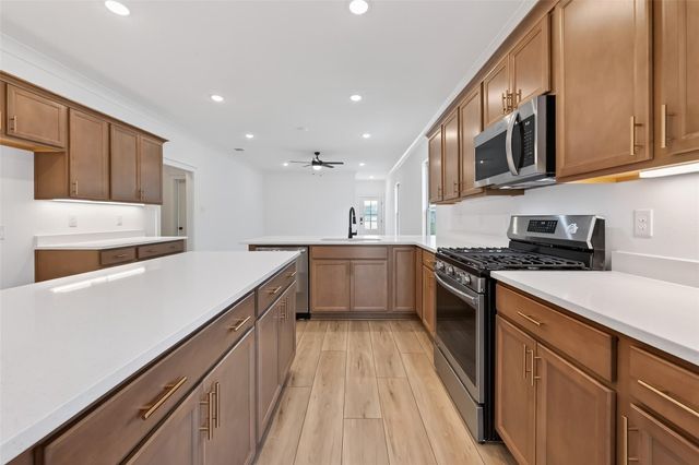 40704 Pessi Road, Magnolia, TX 77354