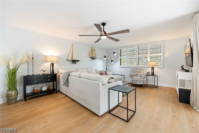 104 Pinebrook DR, Fort Myers, FL 33907