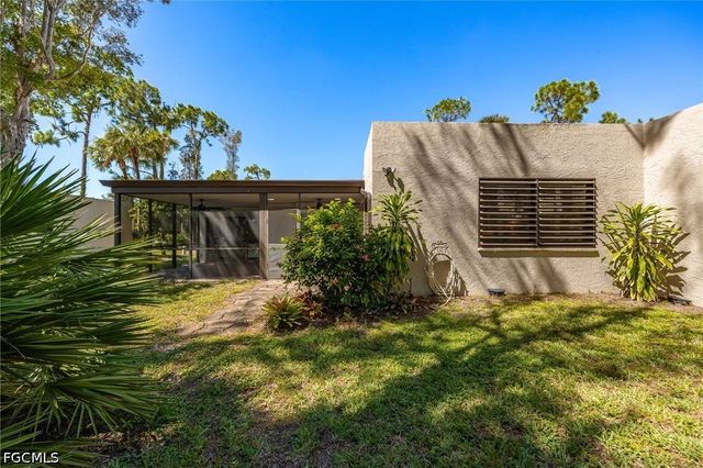 104 Pinebrook DR, Fort Myers, FL 33907