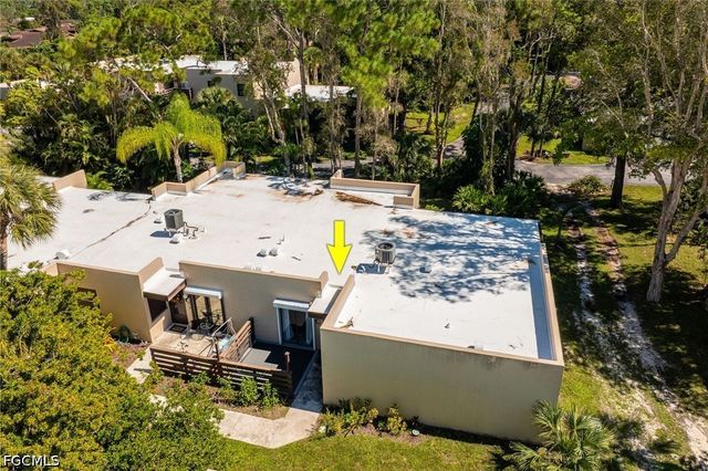 104 Pinebrook DR, Fort Myers, FL 33907