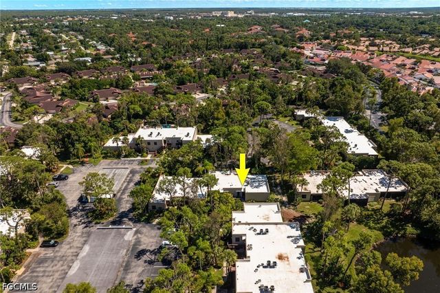 104 Pinebrook DR, Fort Myers, FL 33907