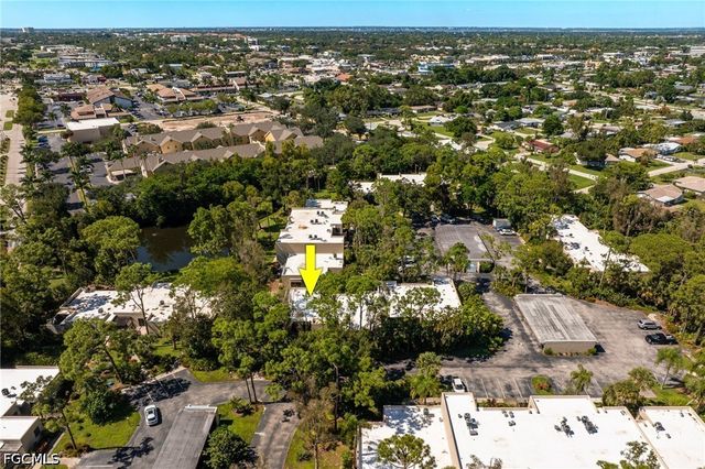 104 Pinebrook DR, Fort Myers, FL 33907