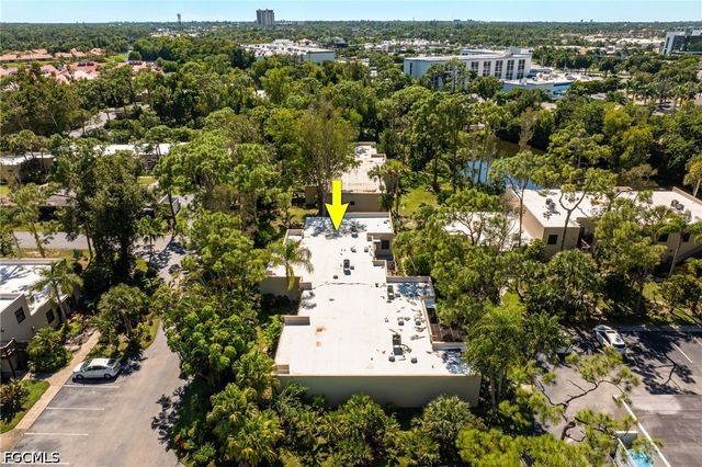 104 Pinebrook DR, Fort Myers, FL 33907