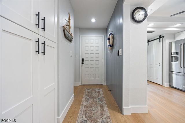 104 Pinebrook DR, Fort Myers, FL 33907