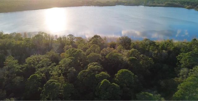 6512 E Banyan Place, Sebring, FL 33875