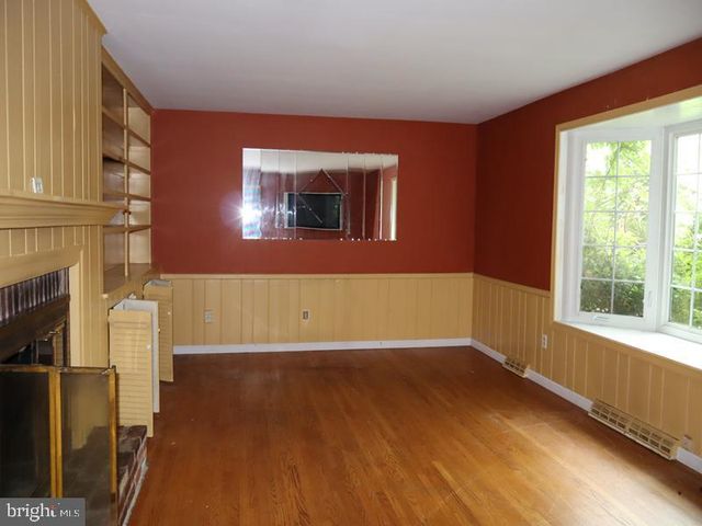 1620 OLD WELSH RD, Huntingdon Valley, PA 19006