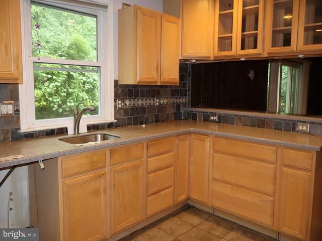 1620 OLD WELSH RD, Huntingdon Valley, PA 19006