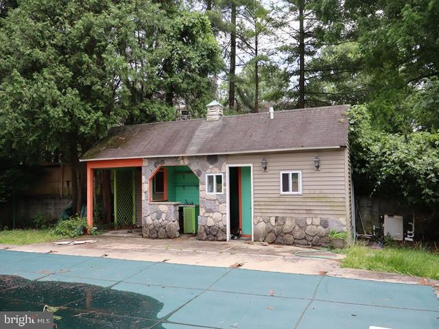 1620 OLD WELSH RD, Huntingdon Valley, PA 19006