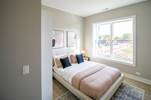 551 E 47th Street 3W, Chicago, IL 60615