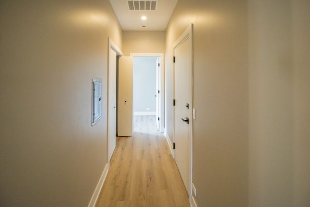 551 E 47th Street 3W, Chicago, IL 60615
