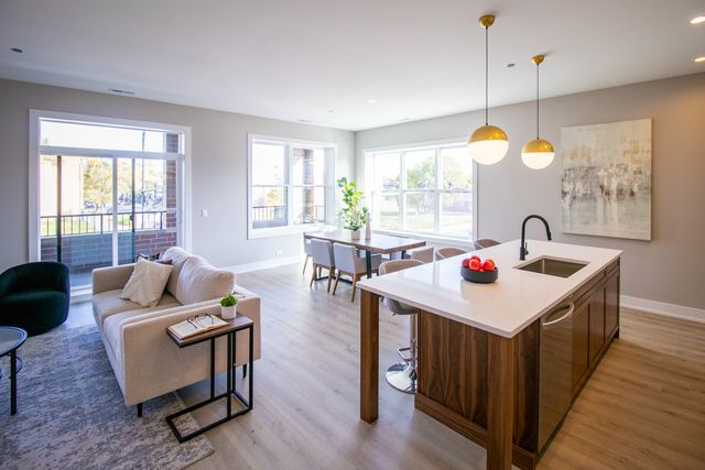 551 E 47th Street 3W, Chicago, IL 60615
