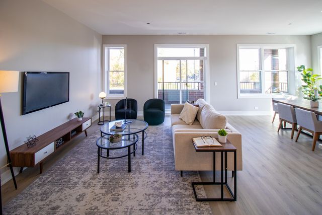 551 E 47th Street 3W, Chicago, IL 60615