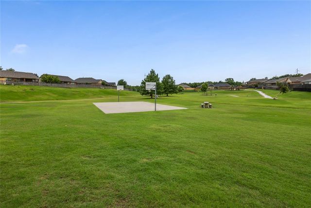 2006 Champoli Drive, Choctaw, OK 73020