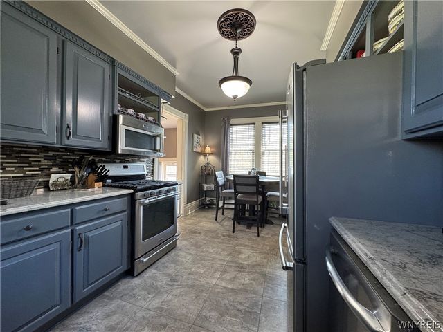 2570 Saint Paul Blvd, Irondequoit, NY 14617