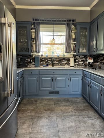2570 Saint Paul Blvd, Irondequoit, NY 14617