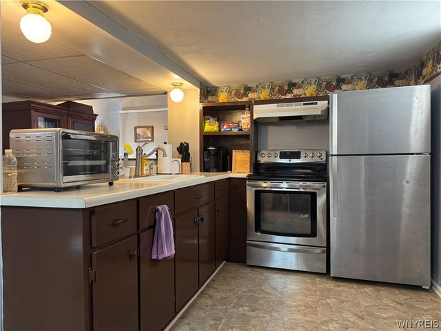 2570 Saint Paul Blvd, Irondequoit, NY 14617