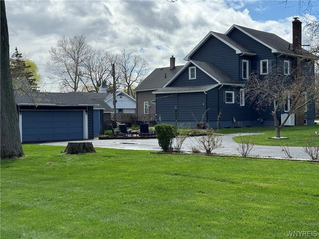 2570 Saint Paul Blvd, Irondequoit, NY 14617