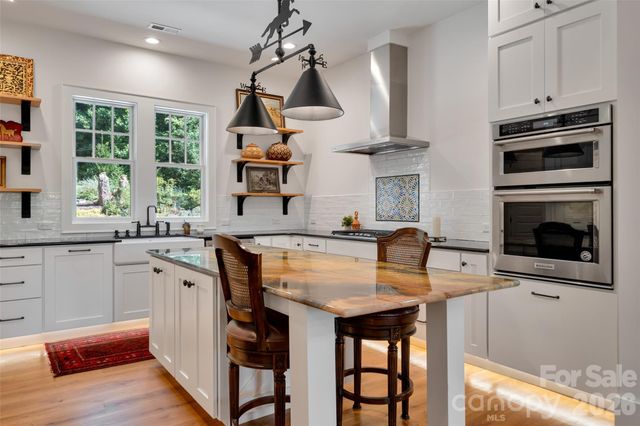 442 Autumn Sky Drive, Hendersonville, NC 28792