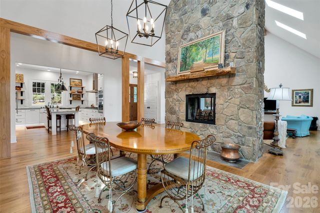 442 Autumn Sky Drive, Hendersonville, NC 28792