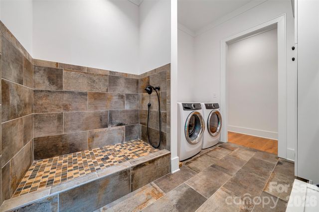 442 Autumn Sky Drive, Hendersonville, NC 28792