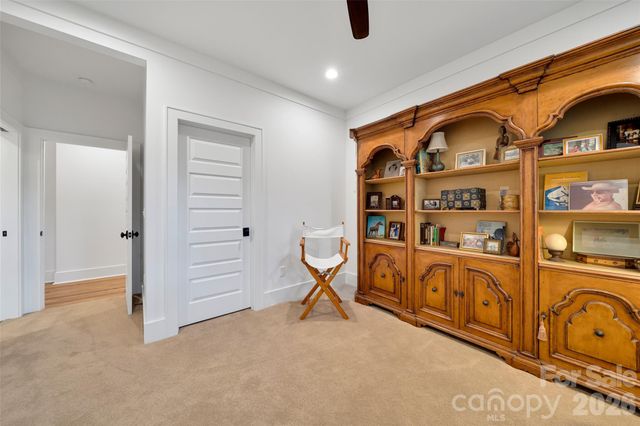 442 Autumn Sky Drive, Hendersonville, NC 28792