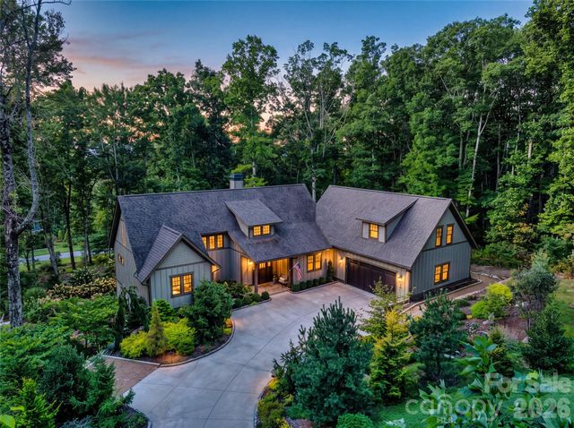 442 Autumn Sky Drive, Hendersonville, NC 28792