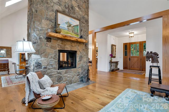 442 Autumn Sky Drive, Hendersonville, NC 28792