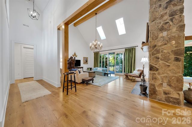 442 Autumn Sky Drive, Hendersonville, NC 28792