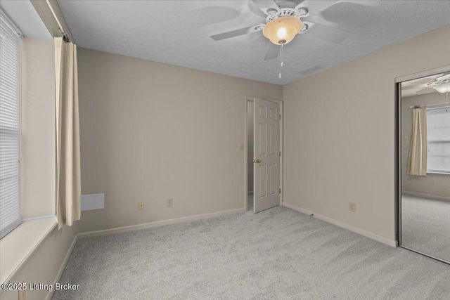 2605 Hampton Hill Ct, Louisville, KY 40220