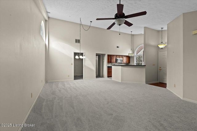 2605 Hampton Hill Ct, Louisville, KY 40220