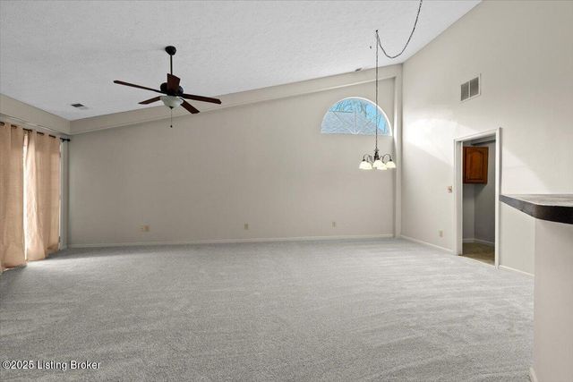 2605 Hampton Hill Ct, Louisville, KY 40220