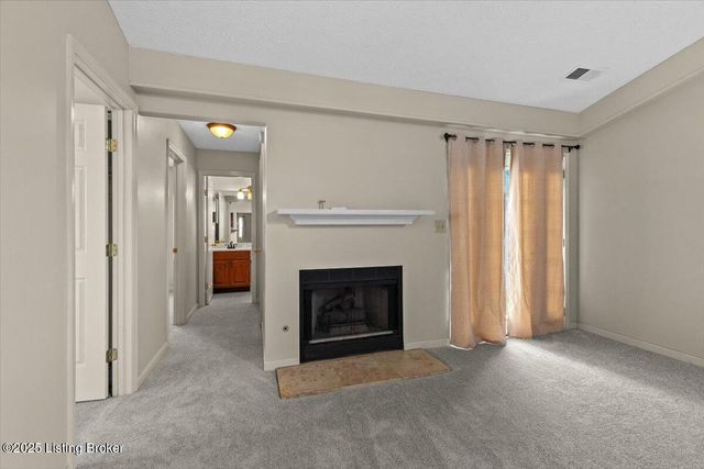 2605 Hampton Hill Ct, Louisville, KY 40220