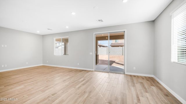 18372 W VILLA CHULA Lane, Surprise, AZ 85387