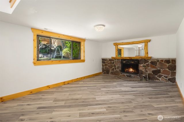 20027 106th Avenue NE, Bothell, WA 98011