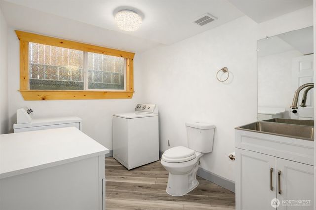 20027 106th Avenue NE, Bothell, WA 98011