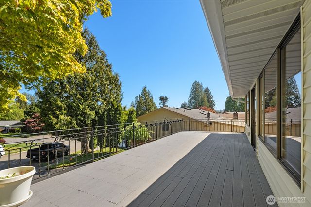20027 106th Avenue NE, Bothell, WA 98011