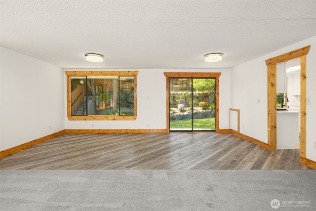 20027 106th Avenue NE, Bothell, WA 98011