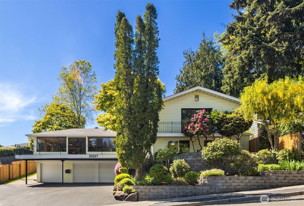 20027 106th Avenue NE, Bothell, WA 98011