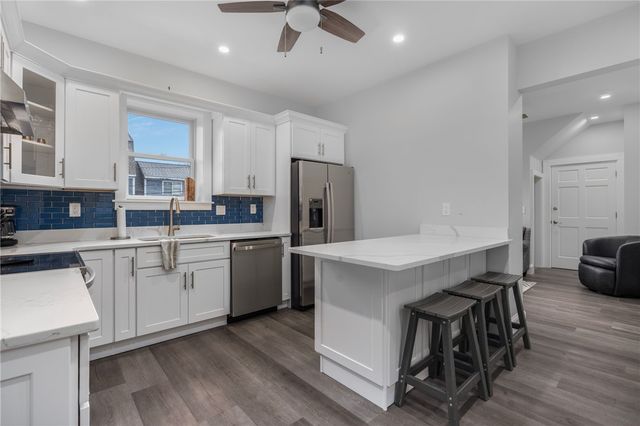 10 Braman Street 1, Newport, RI 02840