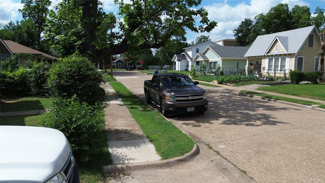 3417 Pondrom Street, Dallas, TX 75215