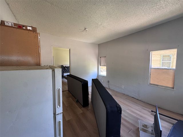3417 Pondrom Street, Dallas, TX 75215