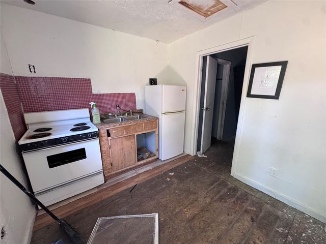 3417 Pondrom Street, Dallas, TX 75215