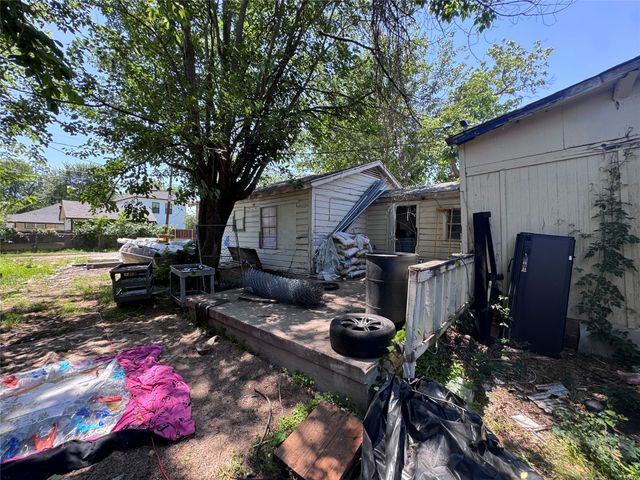 3417 Pondrom Street, Dallas, TX 75215