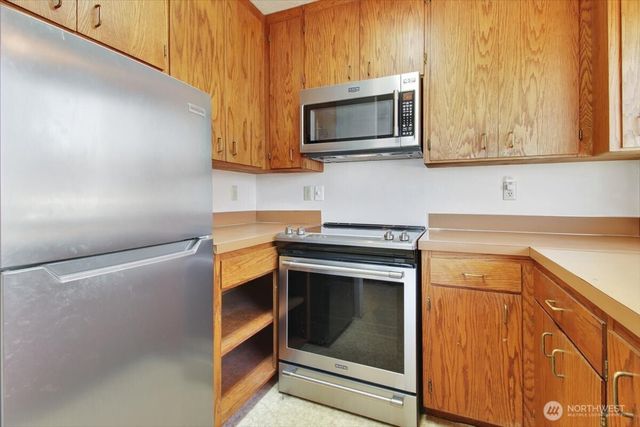 92 Utsalady Road, Camano Island, WA 98282