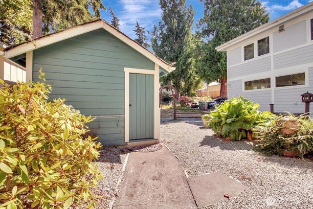 92 Utsalady Road, Camano Island, WA 98282