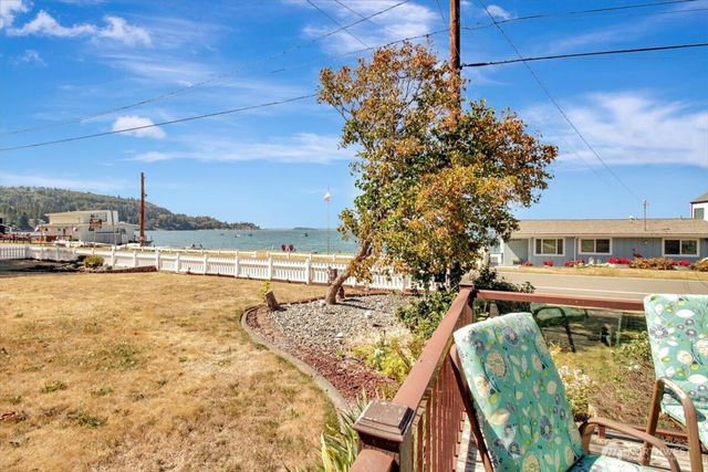 92 Utsalady Road, Camano Island, WA 98282